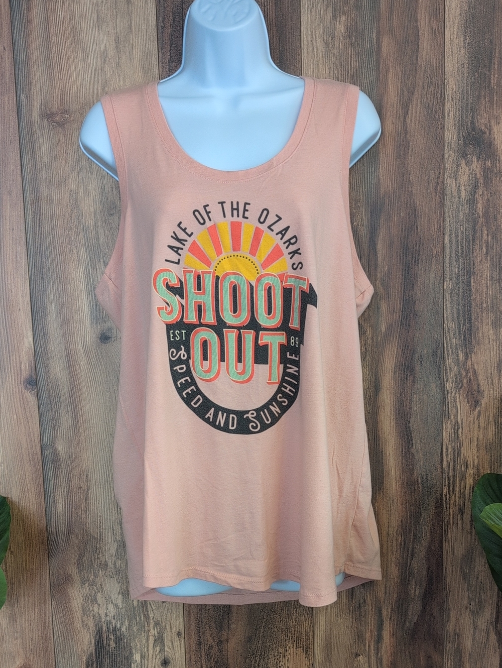 District Lake of the Ozarks Graphic Tank Top XXL          W374